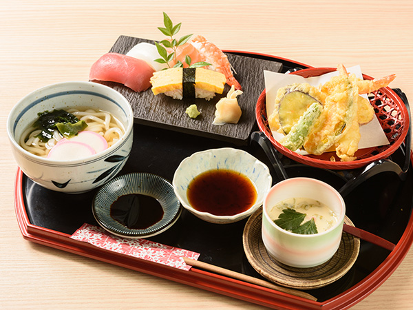 寿司天ぷらミニうどん定食